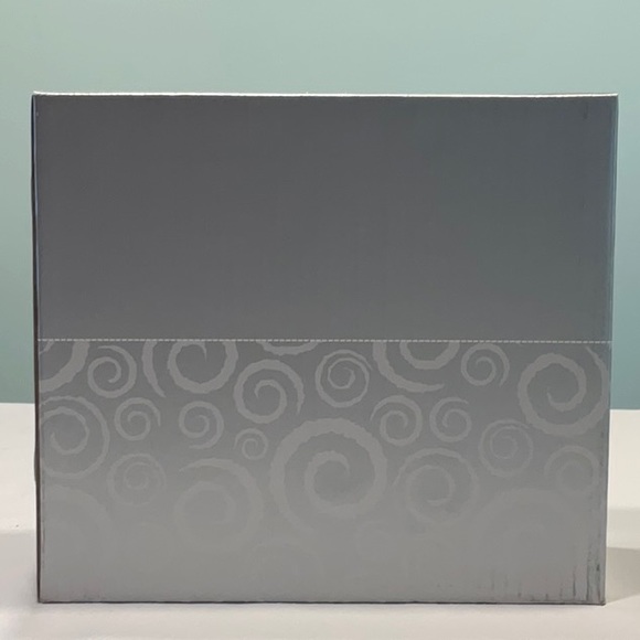 Snowmen & Pine Tree Candle Gift Set 5 Pieces - Picture 2 of 6